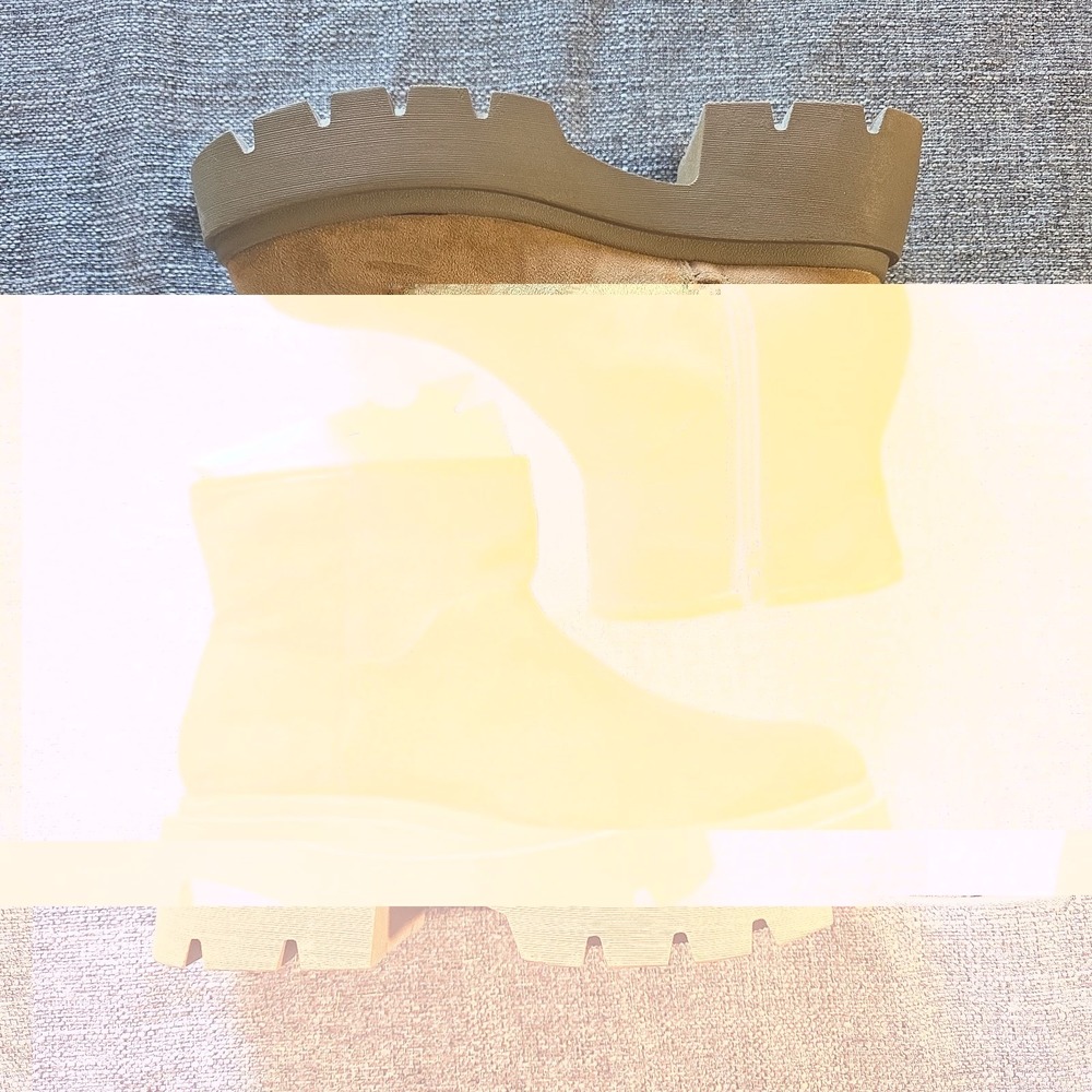 No Boundaries Womens Cozy Lug Sole Ankle Boots Brown Fur Lined Size 7 - Picture 2 of 6